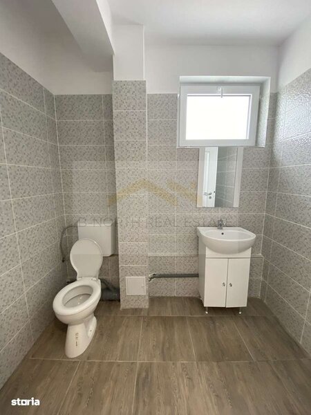 Militari Residence, spatiu comercial stradal 44 mp de inchiriat.